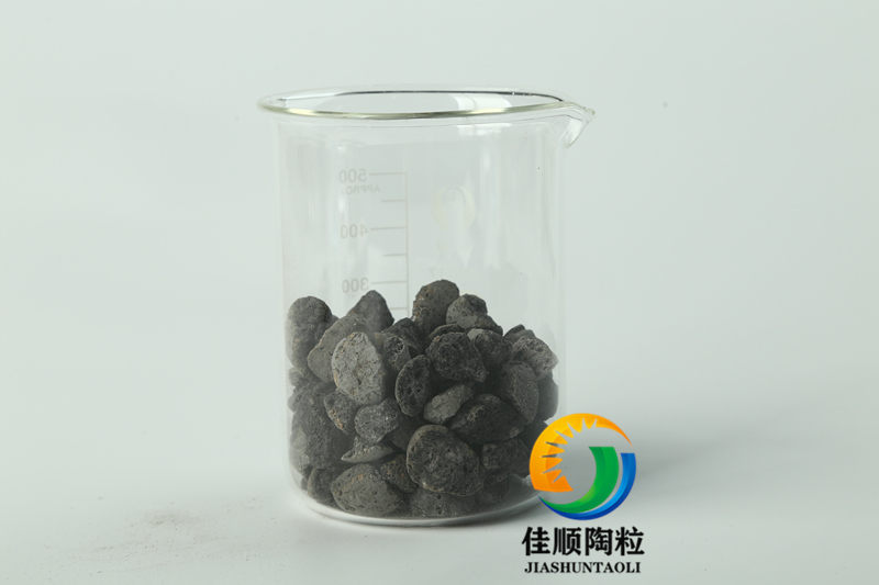 �(y��)�r����