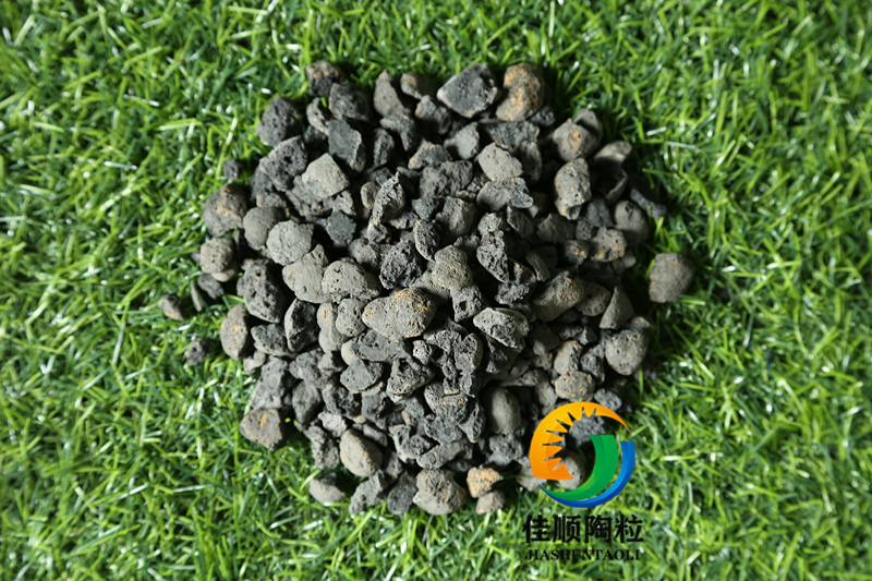 �(y��)�r����